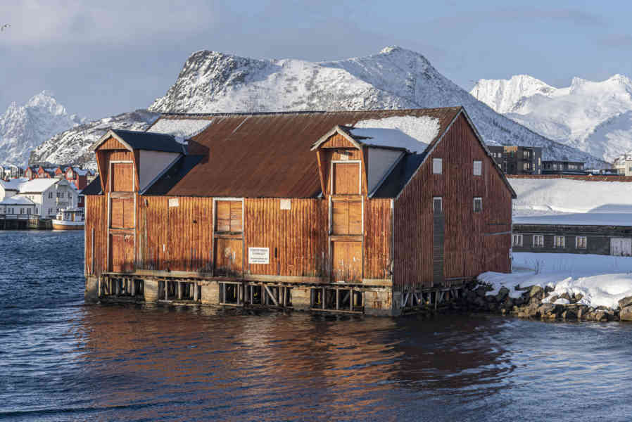 Noruega - islas Lofoten 023 - Svolvaer - Svinoya.jpg